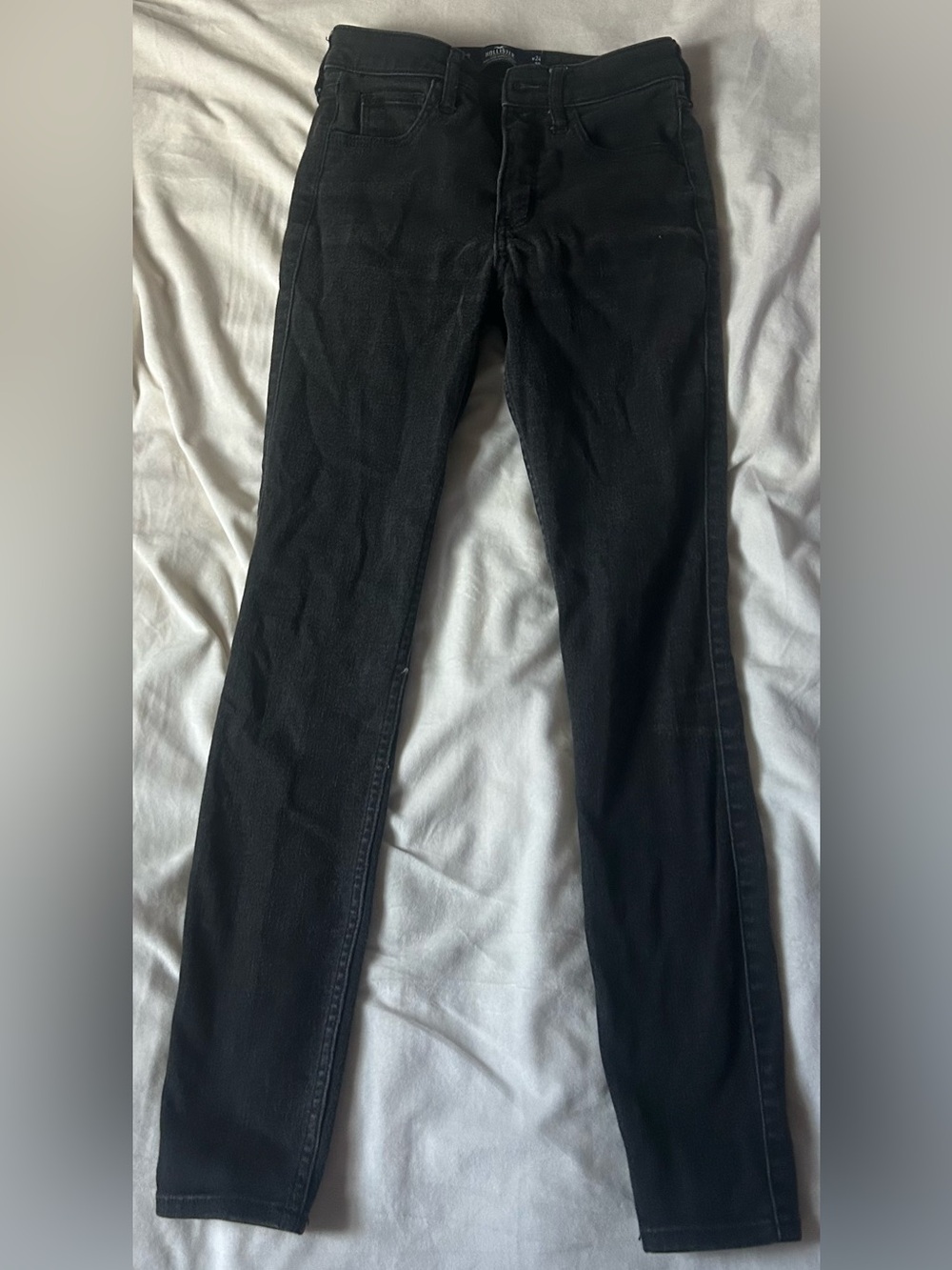 Hollister Women’s High-Rise Black Skinny Jeans